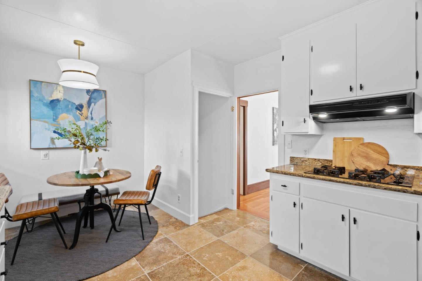 Detail Gallery Image 14 of 39 For 1200 El Centro Ave, Oakland,  CA 94602 - 2 Beds | 1/1 Baths