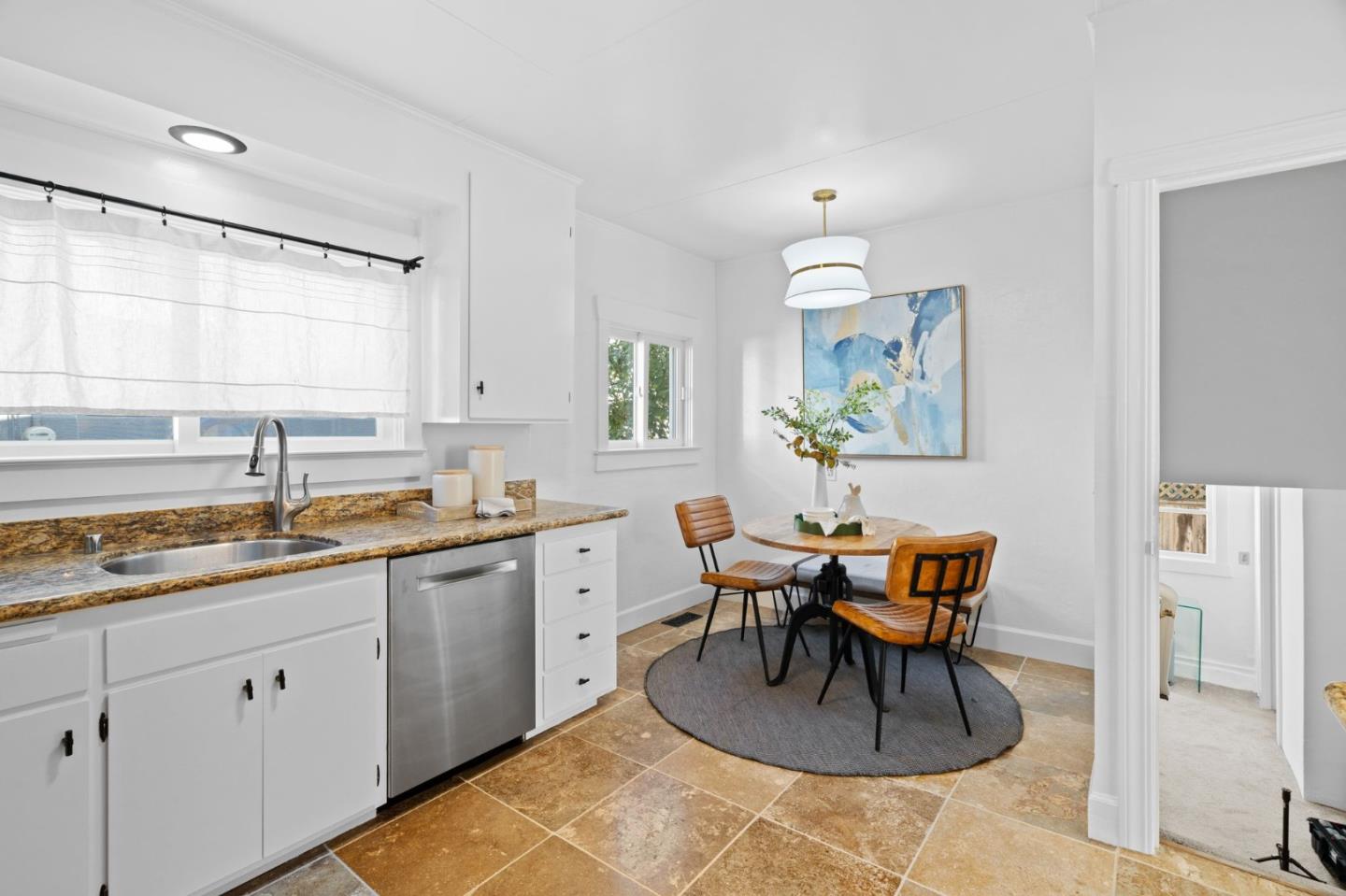 Detail Gallery Image 15 of 39 For 1200 El Centro Ave, Oakland,  CA 94602 - 2 Beds | 1/1 Baths