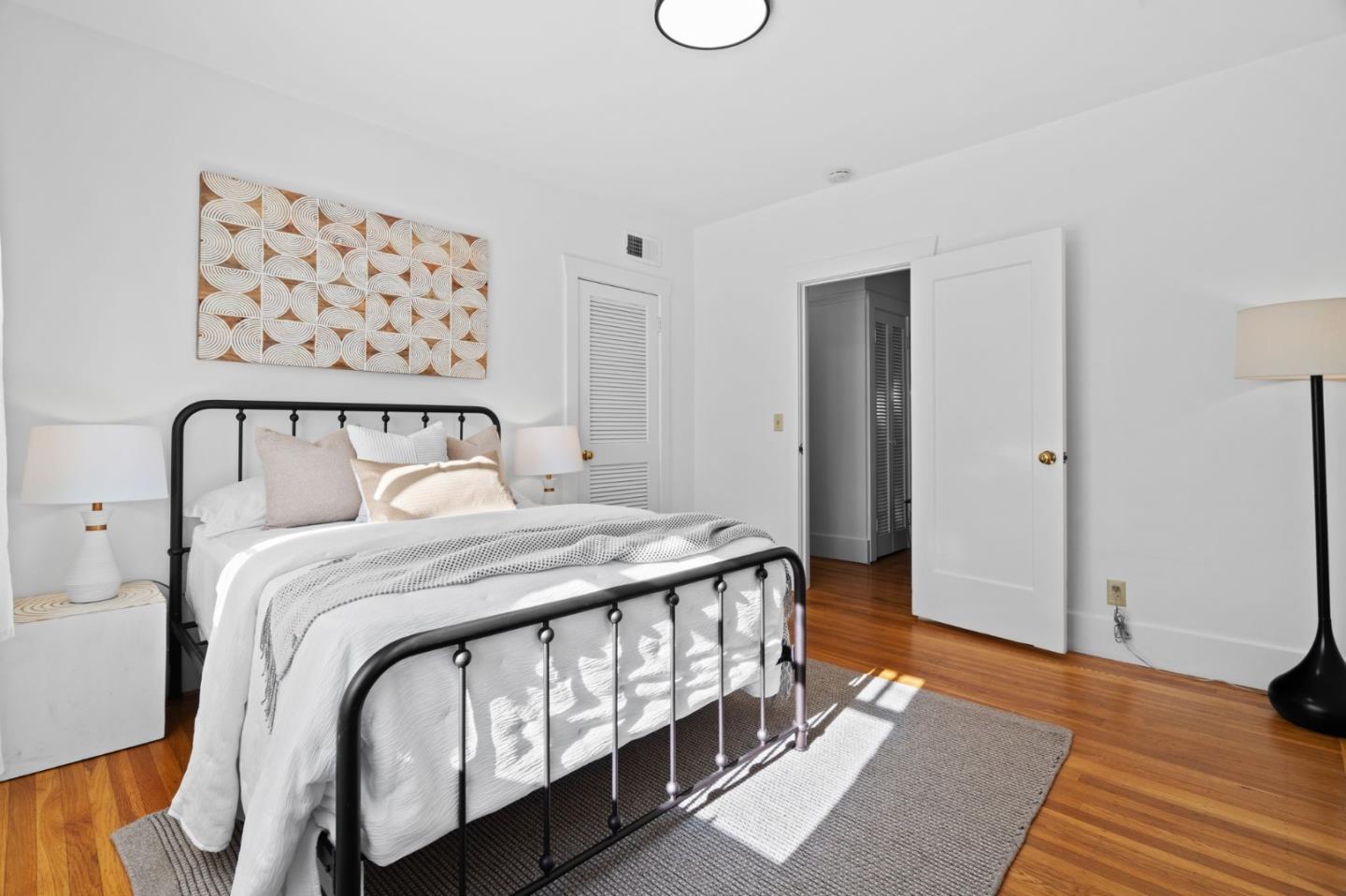 Detail Gallery Image 22 of 39 For 1200 El Centro Ave, Oakland,  CA 94602 - 2 Beds | 1/1 Baths