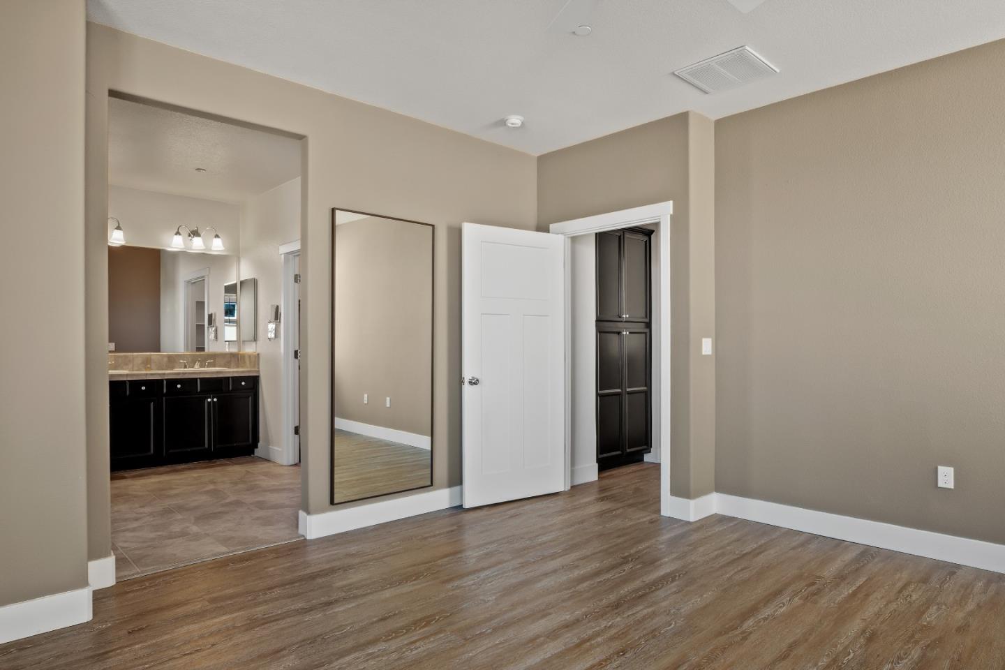 Detail Gallery Image 20 of 39 For 18599 Mcclellan Cir, East Garrison,  CA 93933 - 4 Beds | 3 Baths