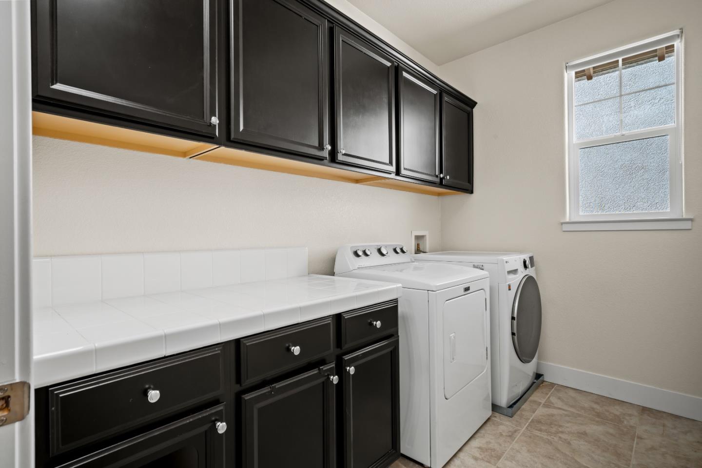 Detail Gallery Image 30 of 39 For 18599 Mcclellan Cir, East Garrison,  CA 93933 - 4 Beds | 3 Baths