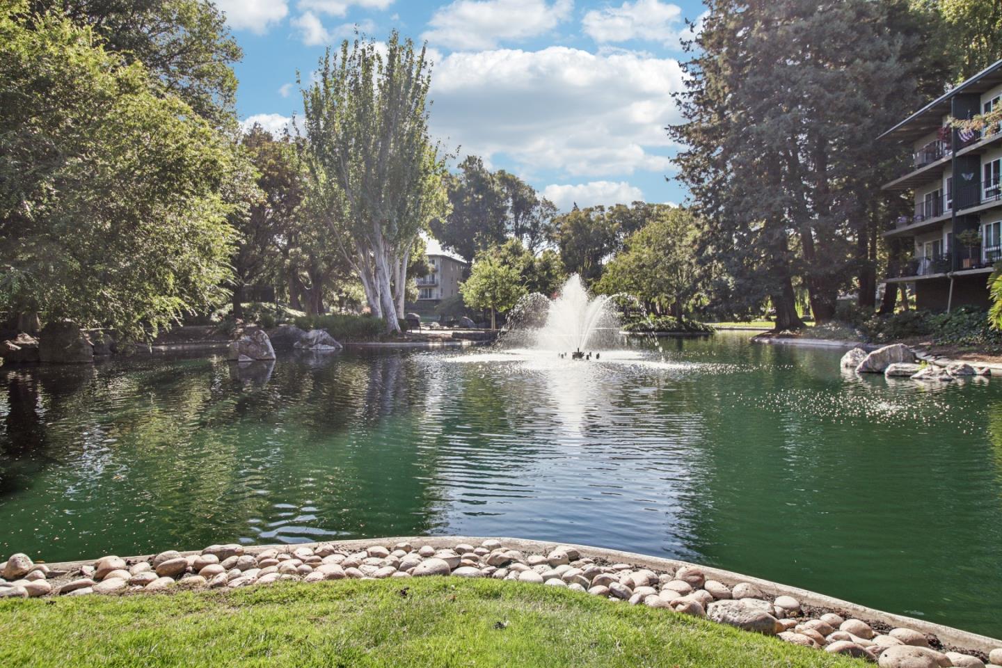 Detail Gallery Image 2 of 47 For 815 N Humboldt St #508,  San Mateo,  CA 94401 - 2 Beds | 1 Baths