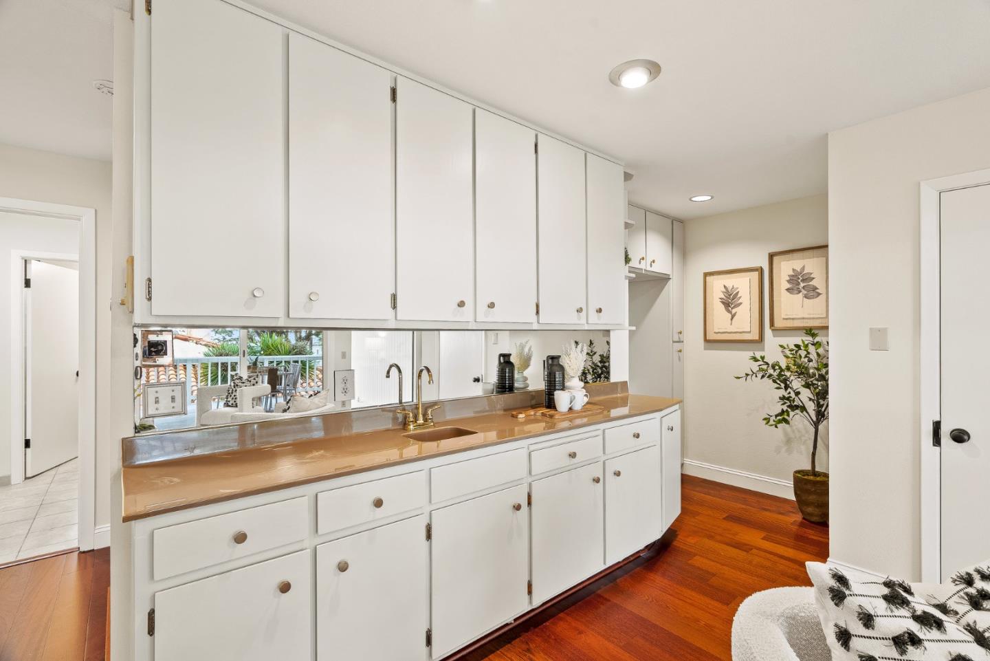 Detail Gallery Image 32 of 73 For 320 Cliff Dr, Aptos,  CA 95003 - 3 Beds | 4 Baths