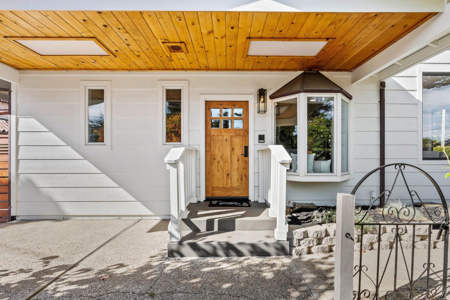 Detail Gallery Image 49 of 73 For 320 Cliff Dr, Aptos,  CA 95003 - 3 Beds | 4 Baths