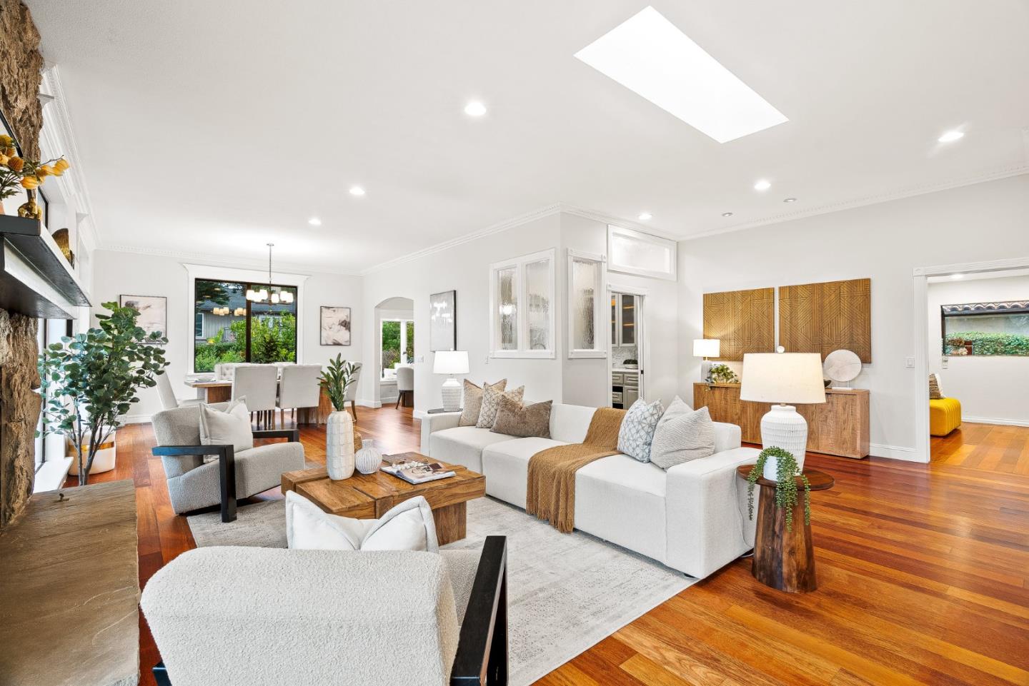 Detail Gallery Image 7 of 73 For 320 Cliff Dr, Aptos,  CA 95003 - 3 Beds | 4 Baths