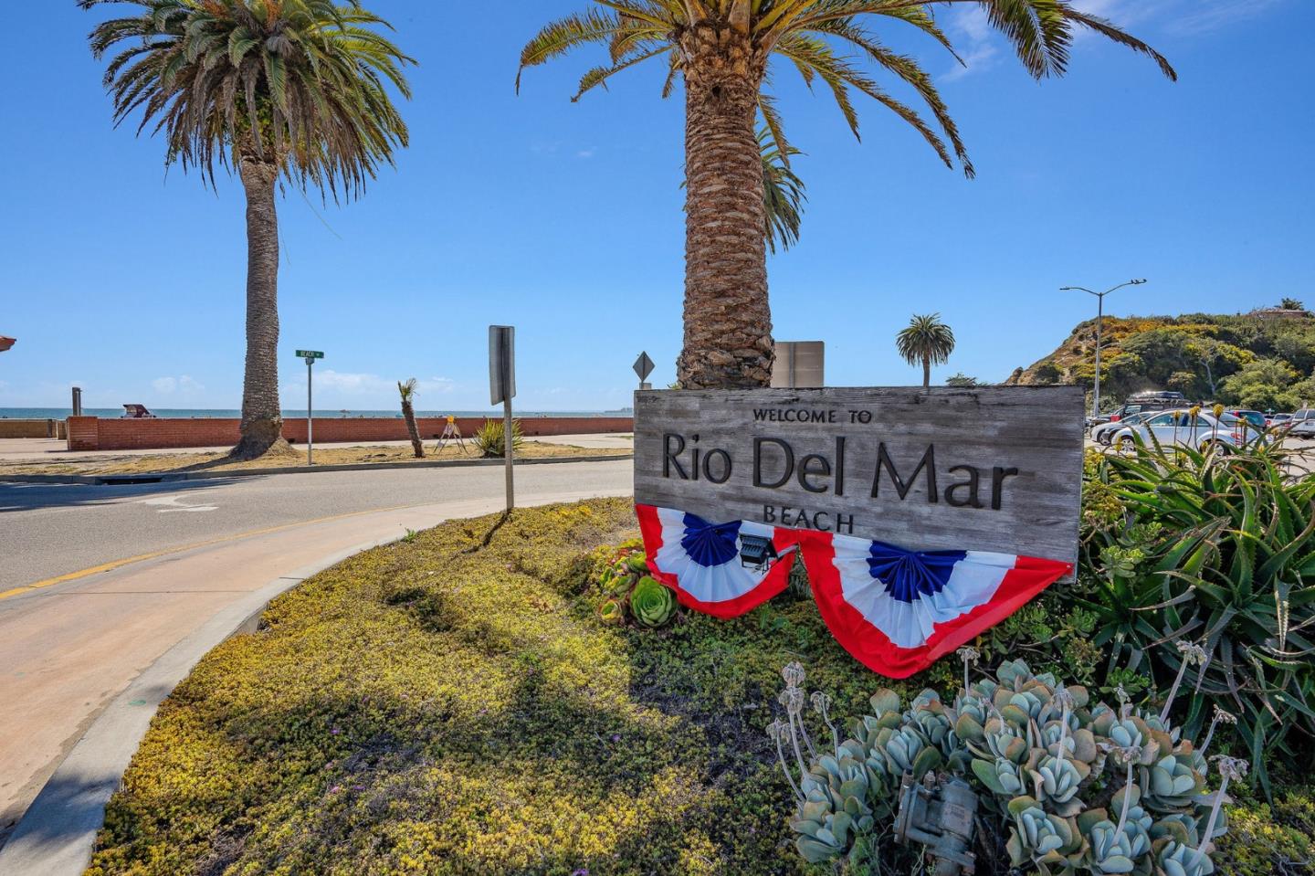 Detail Gallery Image 70 of 73 For 320 Cliff Dr, Aptos,  CA 95003 - 3 Beds | 4 Baths