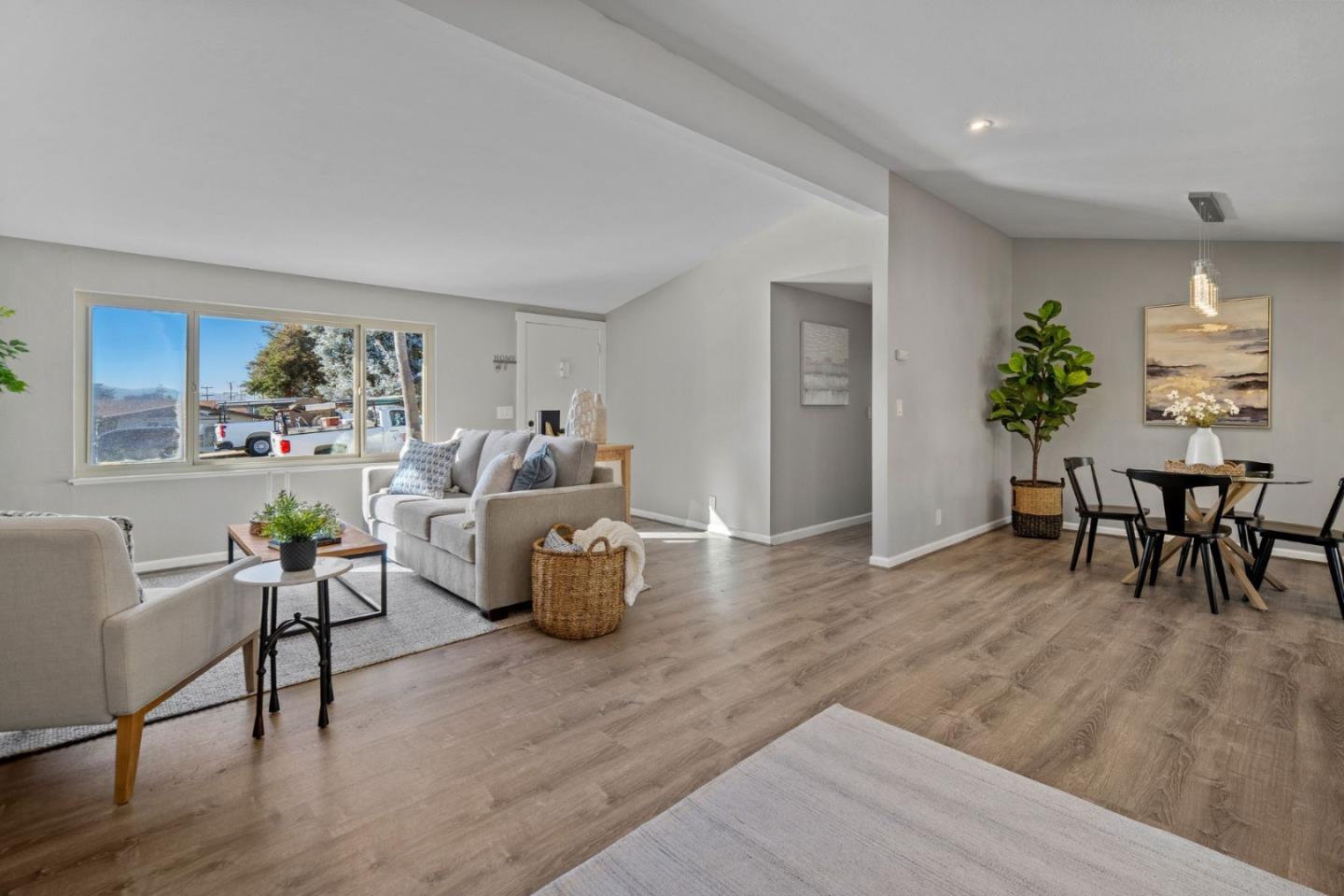 Detail Gallery Image 10 of 27 For 1148 San Lucas St, Seaside,  CA 93955 - 3 Beds | 2 Baths