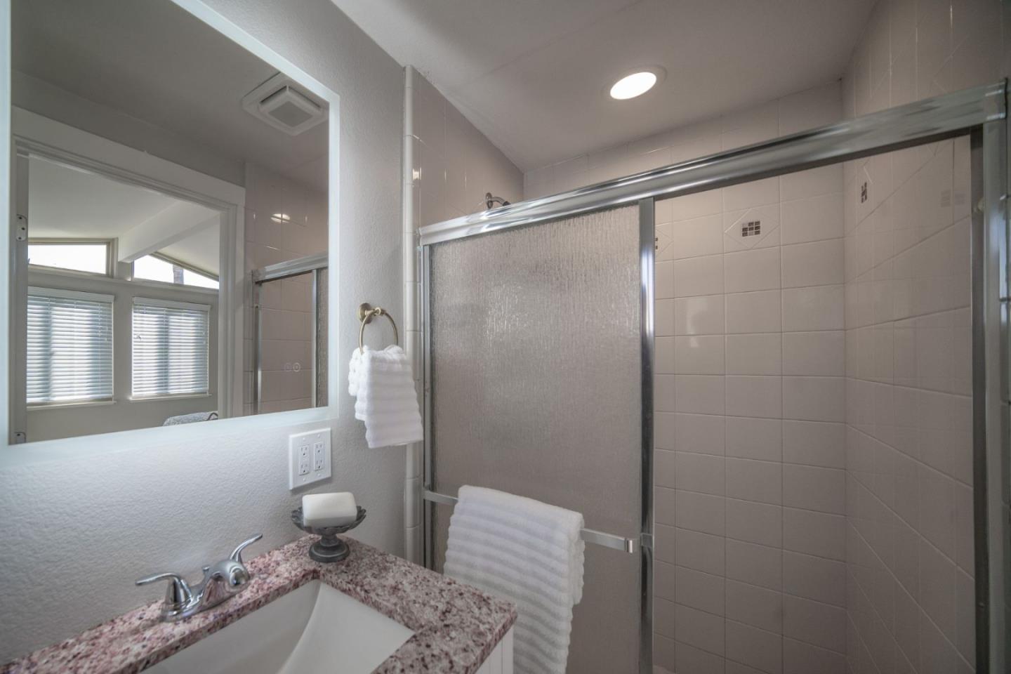 Detail Gallery Image 16 of 27 For 1148 San Lucas St, Seaside,  CA 93955 - 3 Beds | 2 Baths