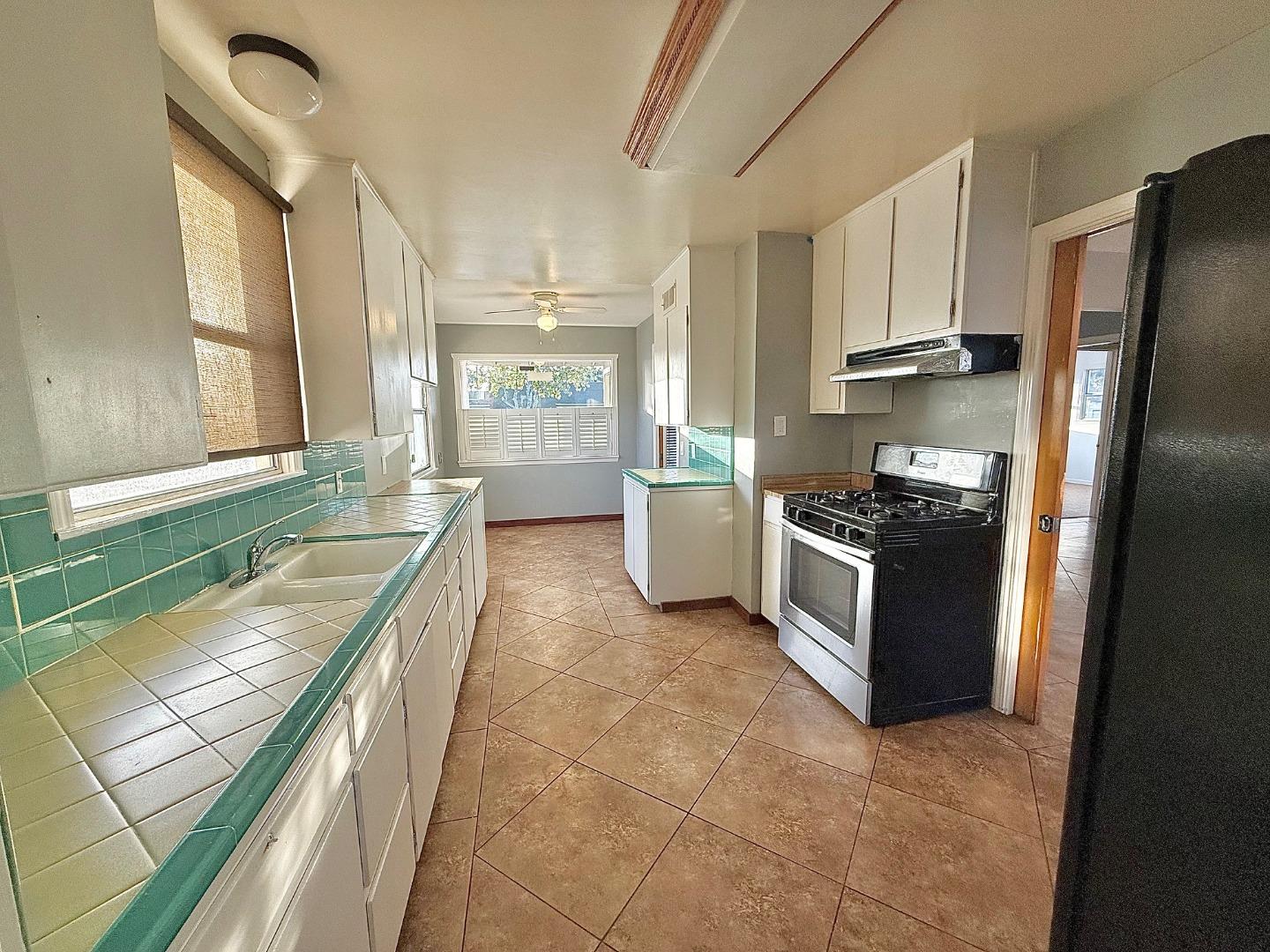 Detail Gallery Image 7 of 13 For 214 Carlson St, King City,  CA 93930 - 3 Beds | 2 Baths