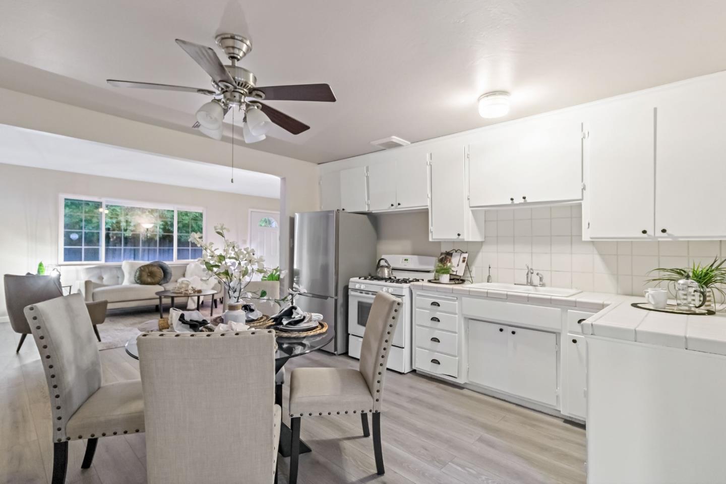 Detail Gallery Image 12 of 57 For 527 Easy St, Mountain View,  CA 94043 - – Beds | – Baths