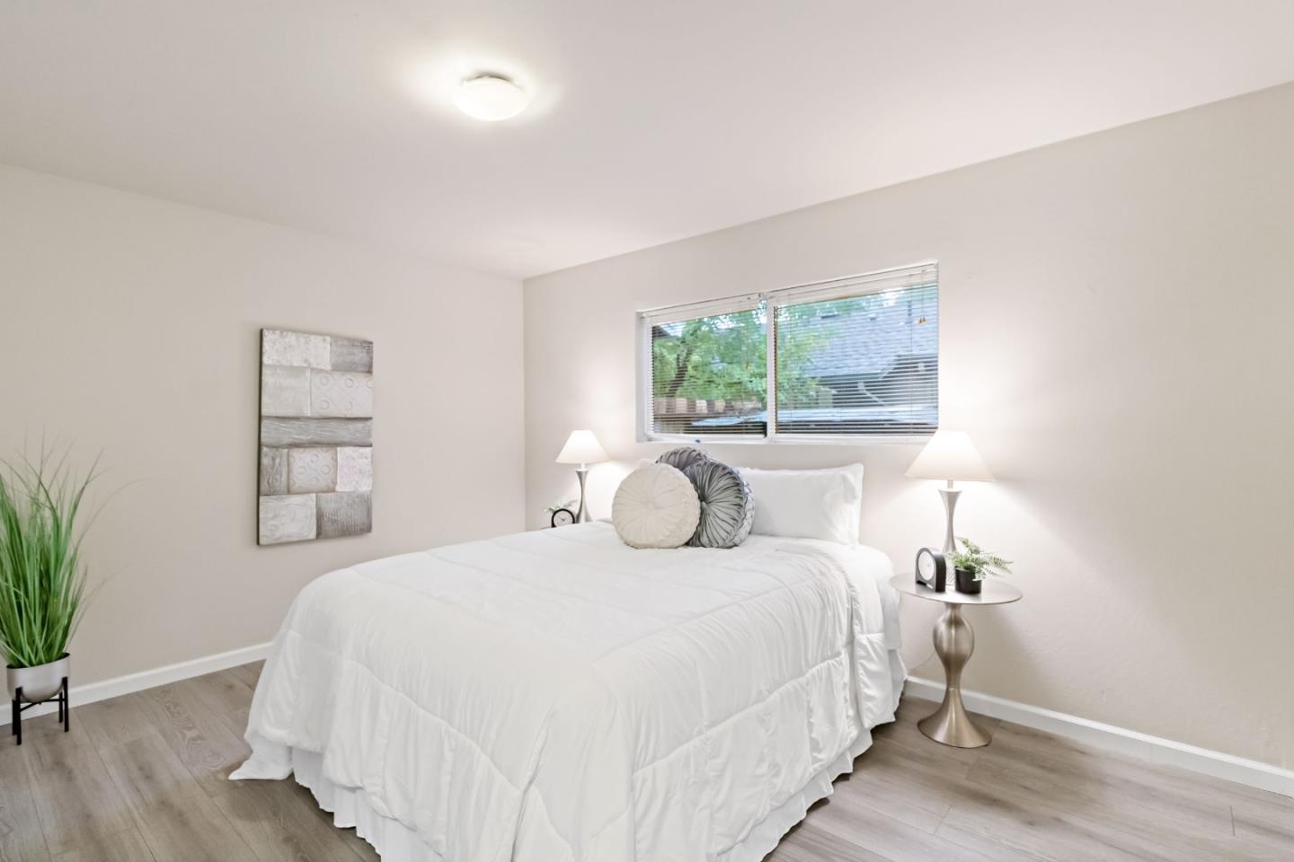 Detail Gallery Image 13 of 57 For 527 Easy St, Mountain View,  CA 94043 - – Beds | – Baths