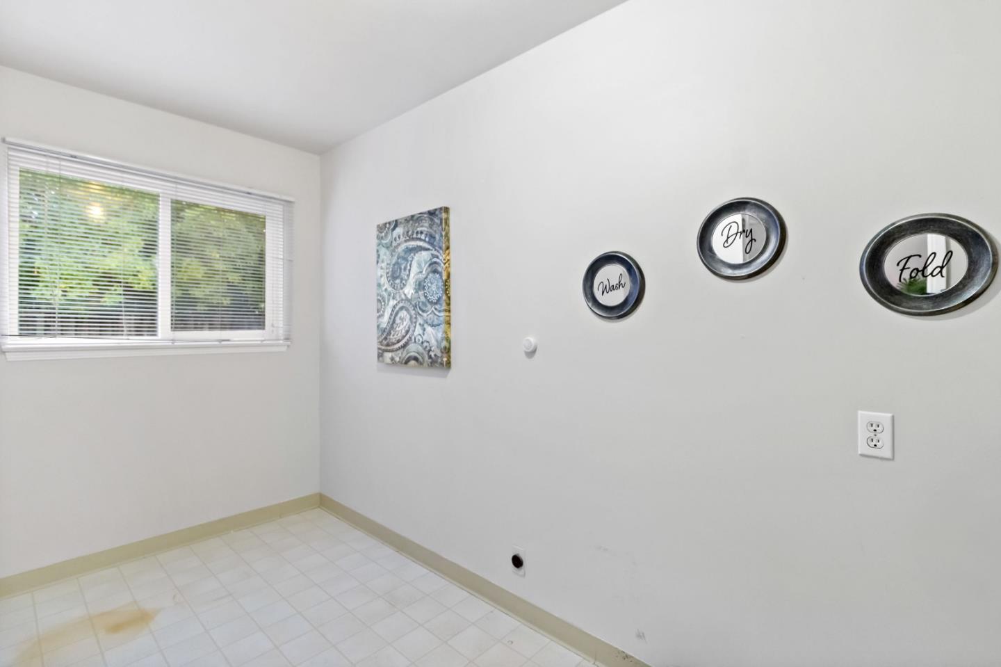 Detail Gallery Image 20 of 57 For 527 Easy St, Mountain View,  CA 94043 - – Beds | – Baths