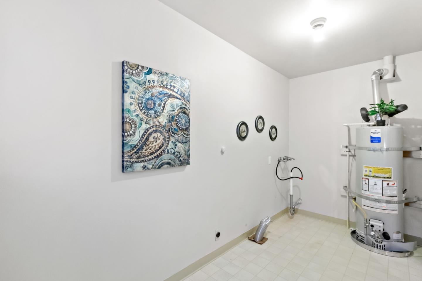 Detail Gallery Image 22 of 57 For 527 Easy St, Mountain View,  CA 94043 - – Beds | – Baths