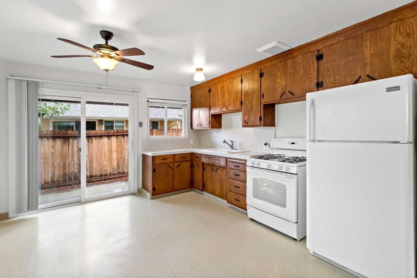 Detail Gallery Image 37 of 57 For 527 Easy St, Mountain View,  CA 94043 - – Beds | – Baths