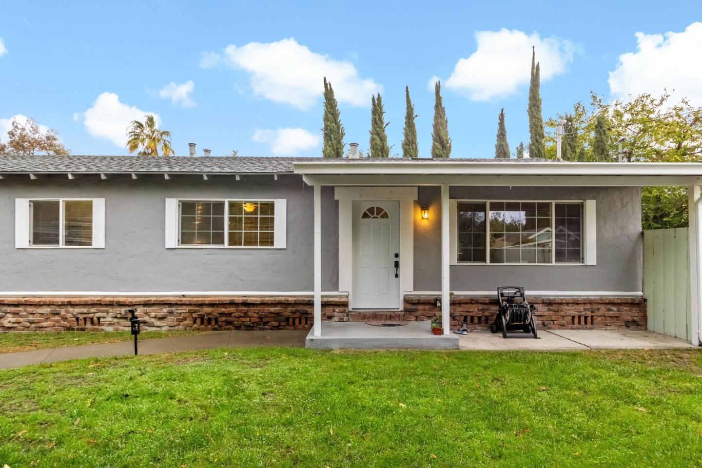 Detail Gallery Image 4 of 57 For 527 Easy St, Mountain View,  CA 94043 - – Beds | – Baths