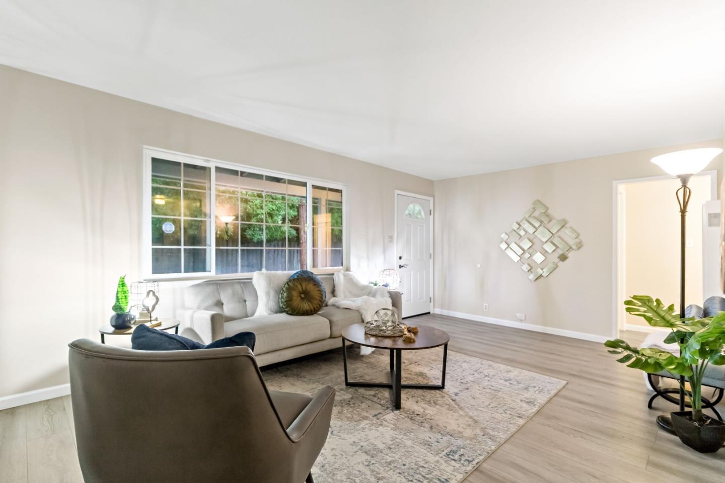 Detail Gallery Image 9 of 57 For 527 Easy St, Mountain View,  CA 94043 - – Beds | – Baths