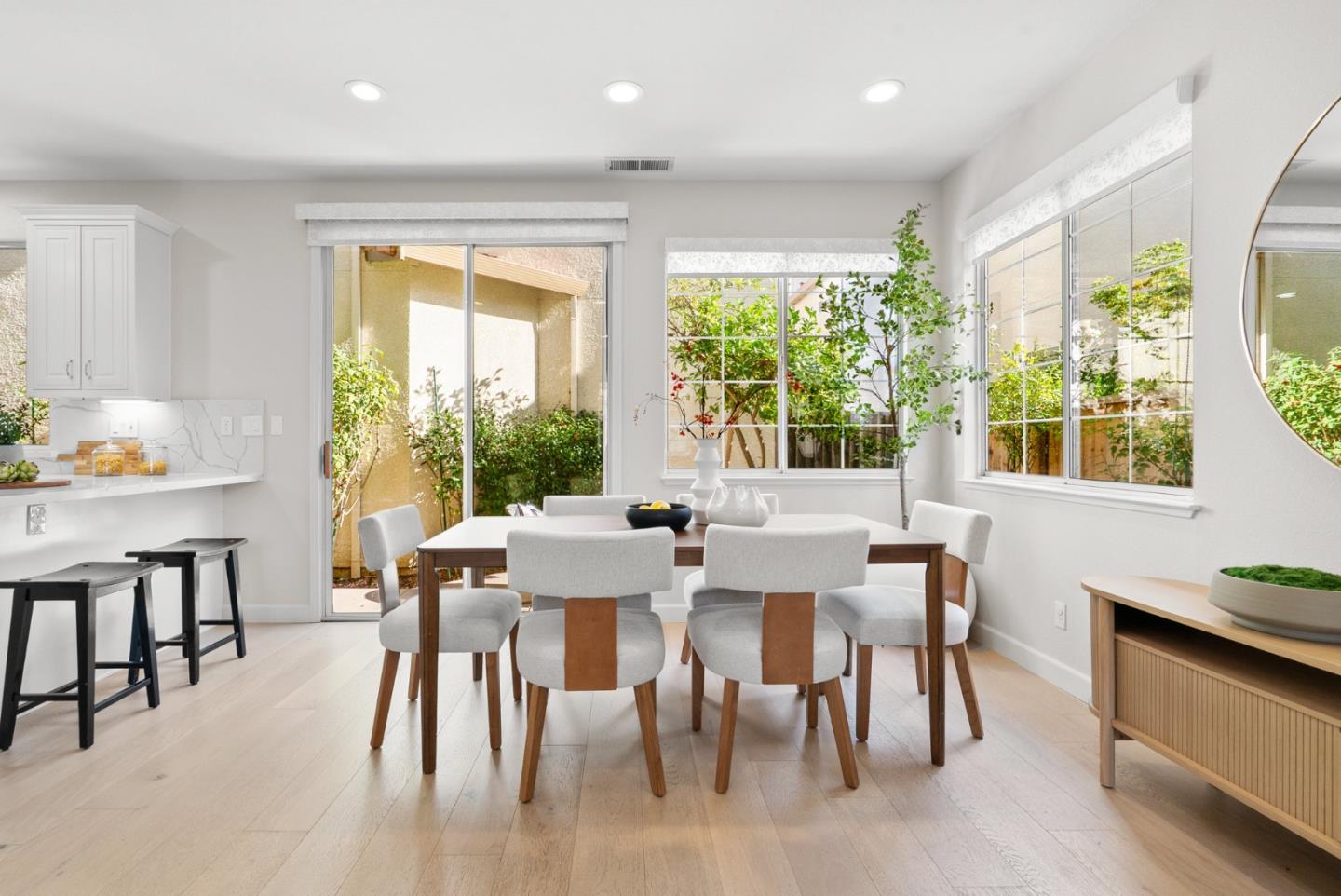 Detail Gallery Image 11 of 54 For 2233 Lenox Pl, Santa Clara,  CA 95054 - 4 Beds | 2/1 Baths