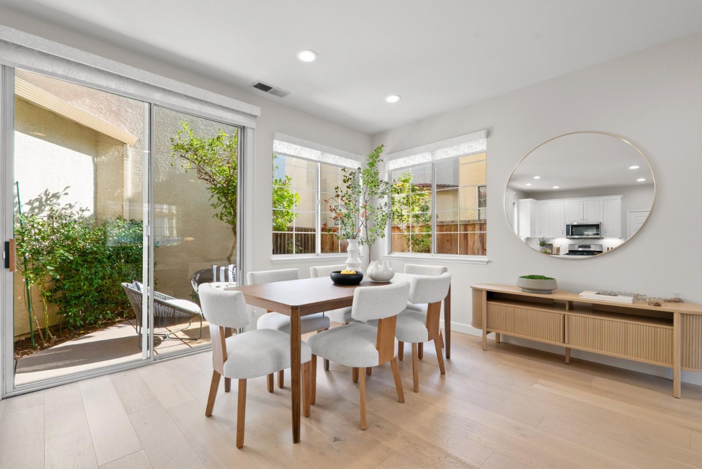 Detail Gallery Image 13 of 54 For 2233 Lenox Pl, Santa Clara,  CA 95054 - 4 Beds | 2/1 Baths