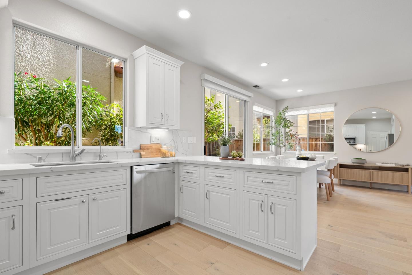 Detail Gallery Image 18 of 54 For 2233 Lenox Pl, Santa Clara,  CA 95054 - 4 Beds | 2/1 Baths