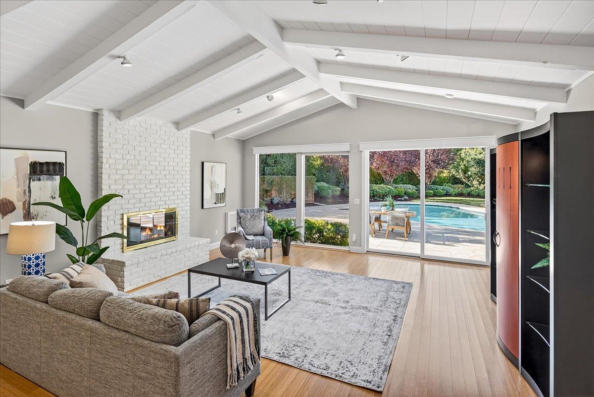 Detail Gallery Image 18 of 56 For 20802 Sevilla Ln, Saratoga,  CA 95070 - 5 Beds | 2/1 Baths