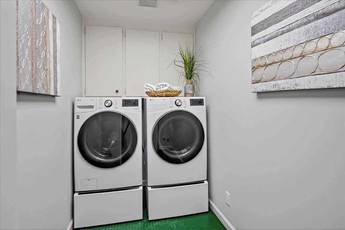 Detail Gallery Image 39 of 56 For 20802 Sevilla Ln, Saratoga,  CA 95070 - 5 Beds | 2/1 Baths