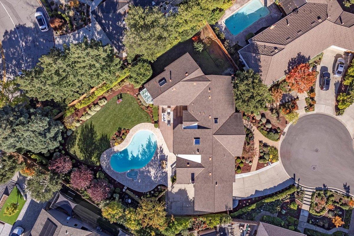 Detail Gallery Image 9 of 56 For 20802 Sevilla Ln, Saratoga,  CA 95070 - 5 Beds | 2/1 Baths