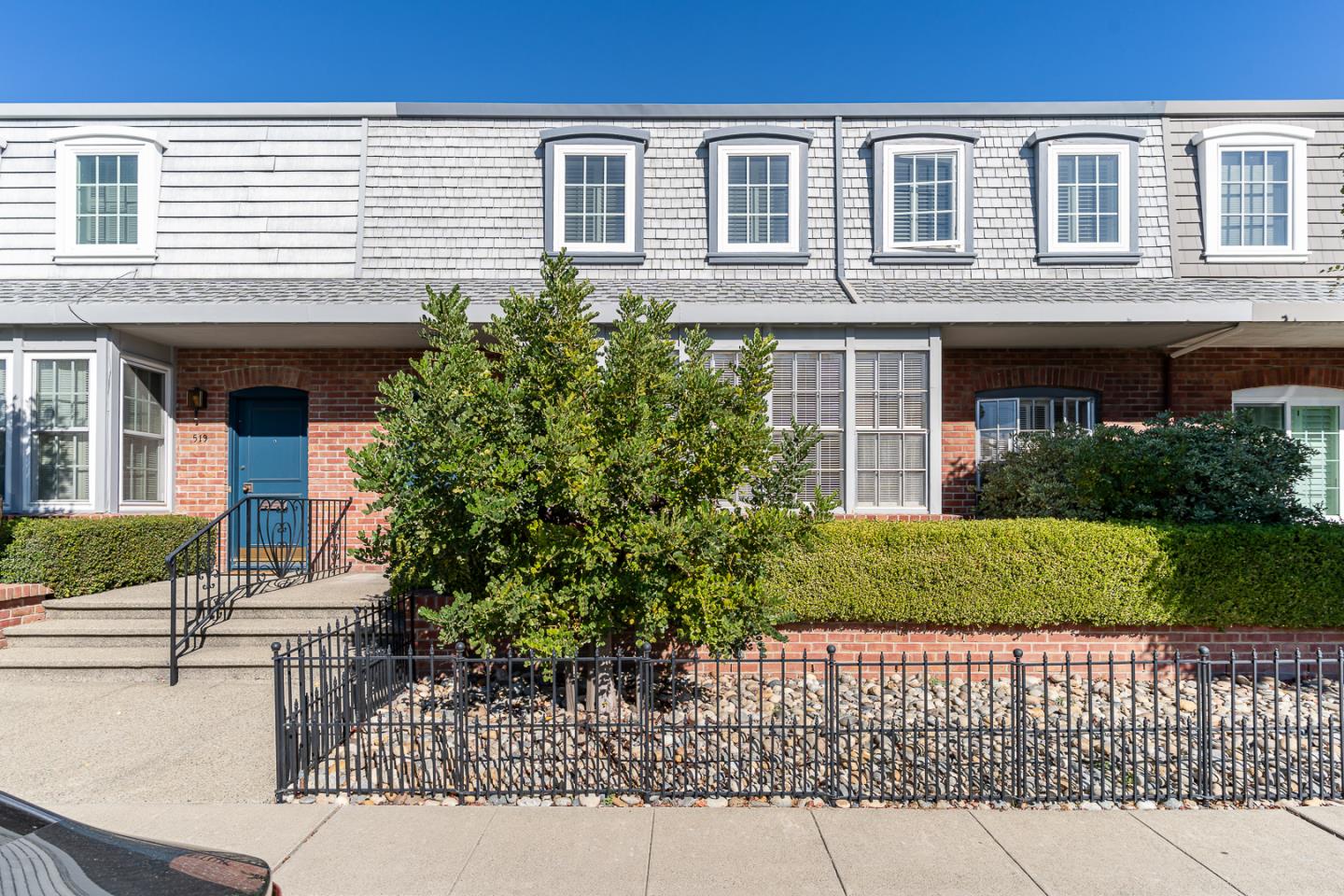 Detail Gallery Image 3 of 53 For 523 Maple St, San Mateo,  CA 94402 - 3 Beds | 2/1 Baths