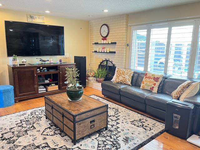 Detail Gallery Image 5 of 23 For 2433 New Jersey Ave, San Jose,  CA 95124 - 3 Beds | 2 Baths