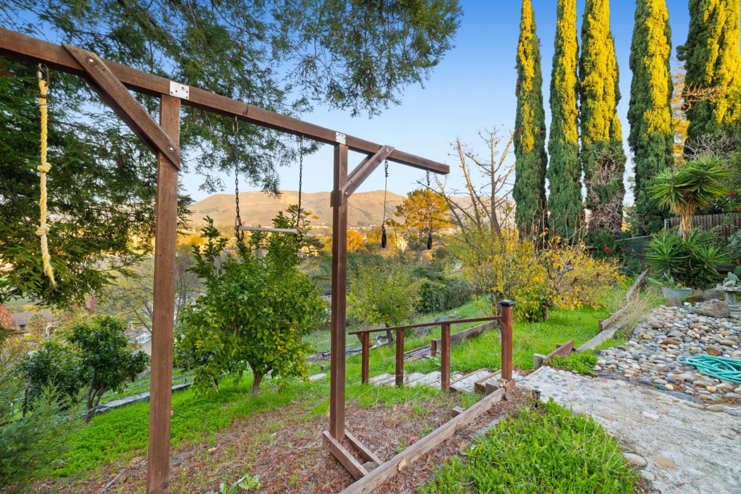 Detail Gallery Image 32 of 42 For 44500 Parkmeadow Dr, Fremont,  CA 94539 - 5 Beds | 3/1 Baths