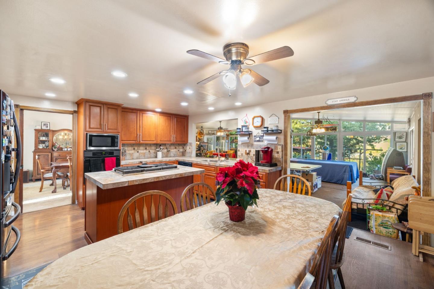 Detail Gallery Image 8 of 42 For 44500 Parkmeadow Dr, Fremont,  CA 94539 - 5 Beds | 3/1 Baths