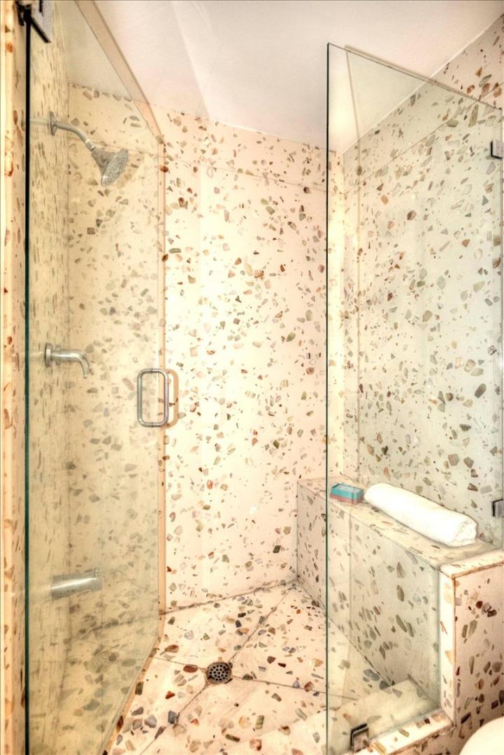 Detail Gallery Image 21 of 32 For 10842 E Estates Dr, Cupertino,  CA 95014 - 5 Beds | 3 Baths