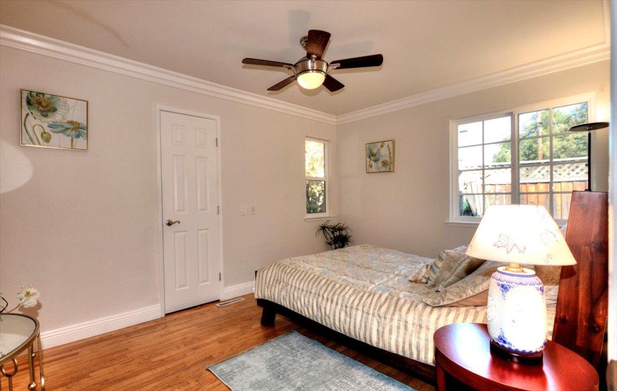 Detail Gallery Image 23 of 32 For 10842 E Estates Dr, Cupertino,  CA 95014 - 5 Beds | 3 Baths