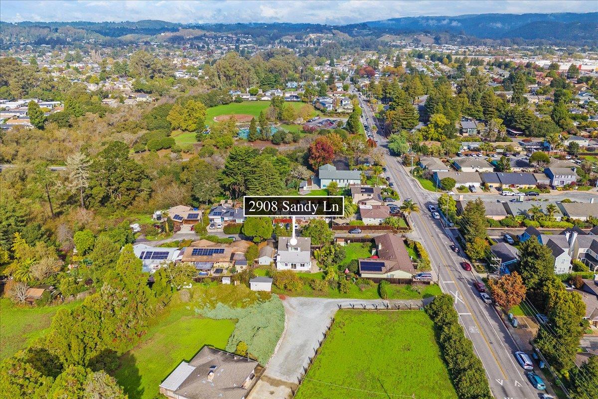 Detail Gallery Image 25 of 28 For 2908 Sandy Ln, Santa Cruz,  CA 95062 - 4 Beds | 2 Baths