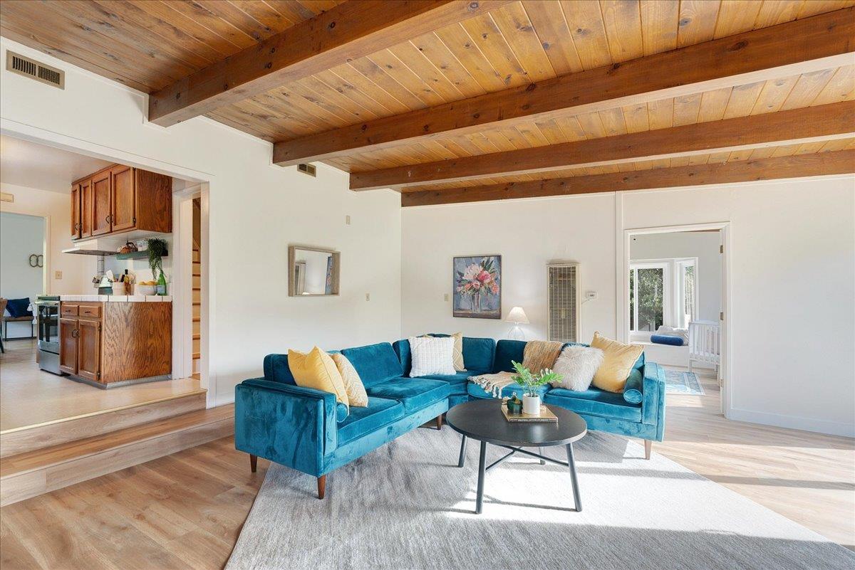 Detail Gallery Image 7 of 28 For 2908 Sandy Ln, Santa Cruz,  CA 95062 - 4 Beds | 2 Baths