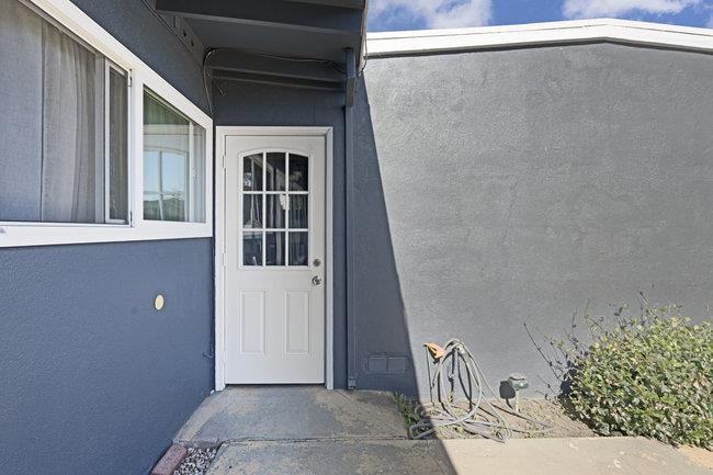 Detail Gallery Image 5 of 32 For 1421 Amador Cir, Salinas,  CA 93906 - 4 Beds | 2 Baths