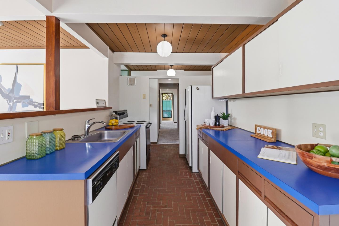 Detail Gallery Image 15 of 50 For 35 French Creek Pl, San Mateo,  CA 94402 - 3 Beds | 2 Baths