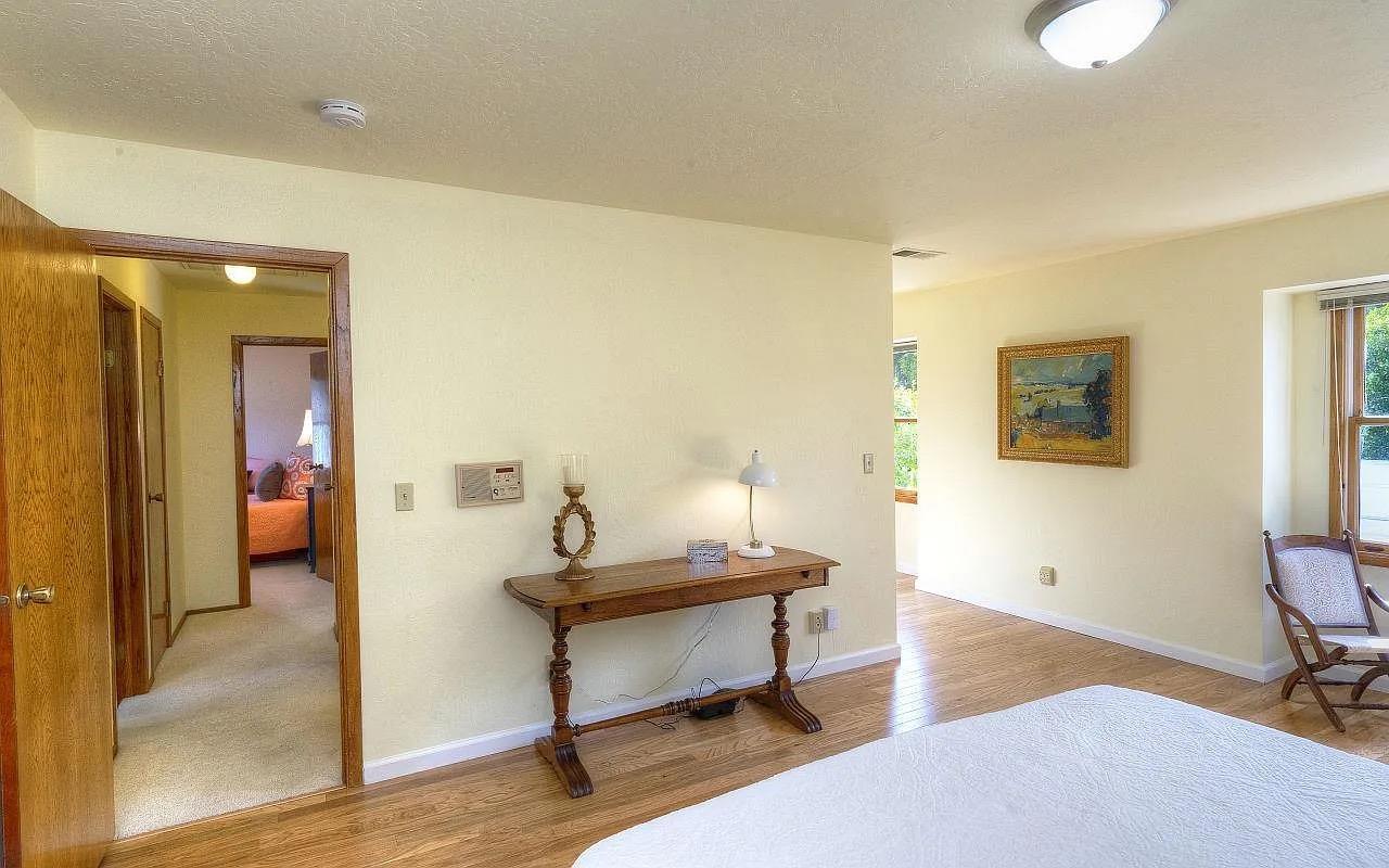 Detail Gallery Image 31 of 46 For 1004 Acacia St, Montara,  CA 94037 - 3 Beds | 2/1 Baths