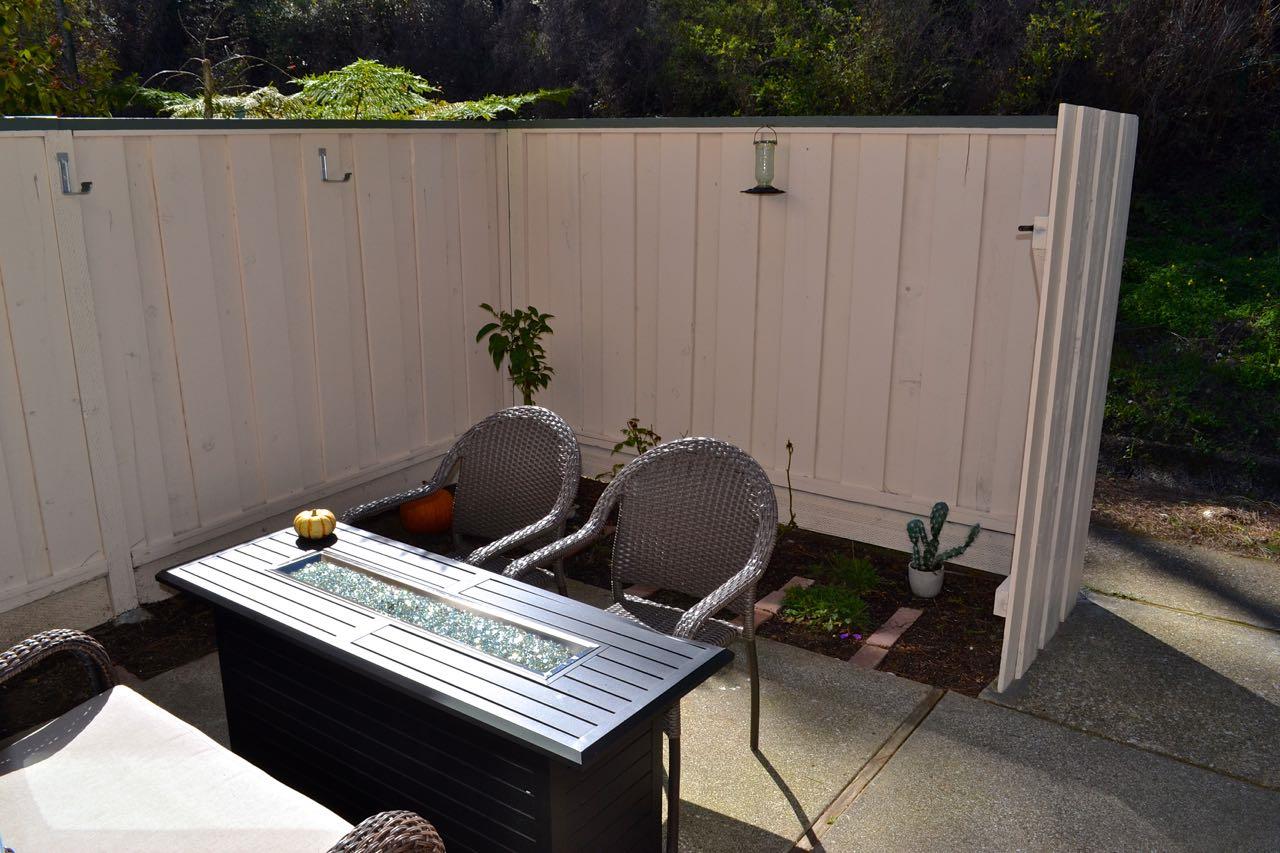 Detail Gallery Image 10 of 11 For 1235 Terra Nova Blvd, Pacifica,  CA 94044 - 2 Beds | 1/1 Baths