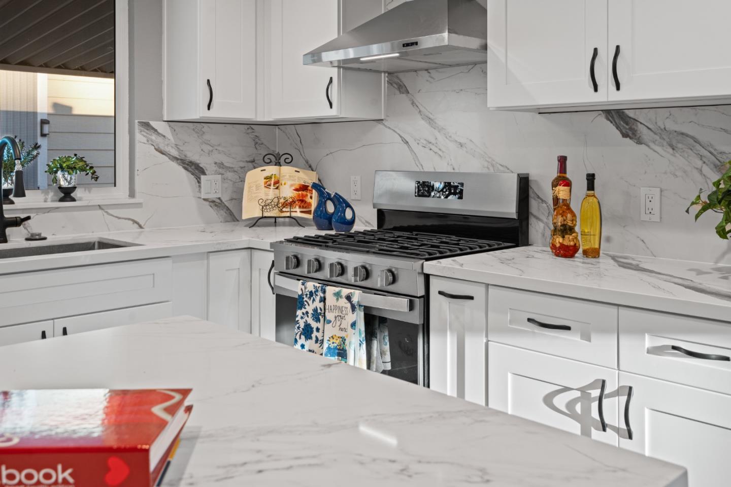 Detail Gallery Image 17 of 35 For 409 Giannotta Way #,,  San Jose,  CA 95133 - 3 Beds | 2 Baths