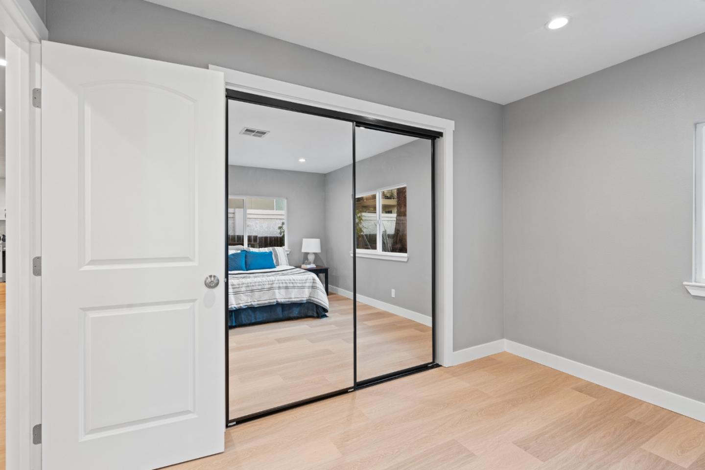 Detail Gallery Image 27 of 35 For 409 Giannotta Way #,,  San Jose,  CA 95133 - 3 Beds | 2 Baths