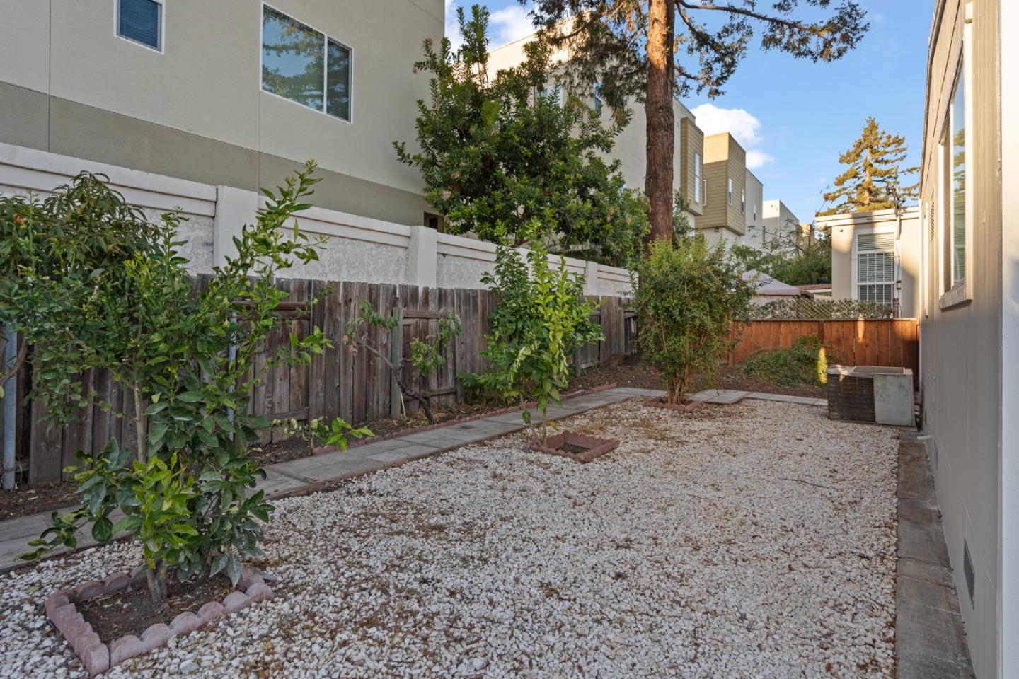 Detail Gallery Image 32 of 35 For 409 Giannotta Way #,,  San Jose,  CA 95133 - 3 Beds | 2 Baths