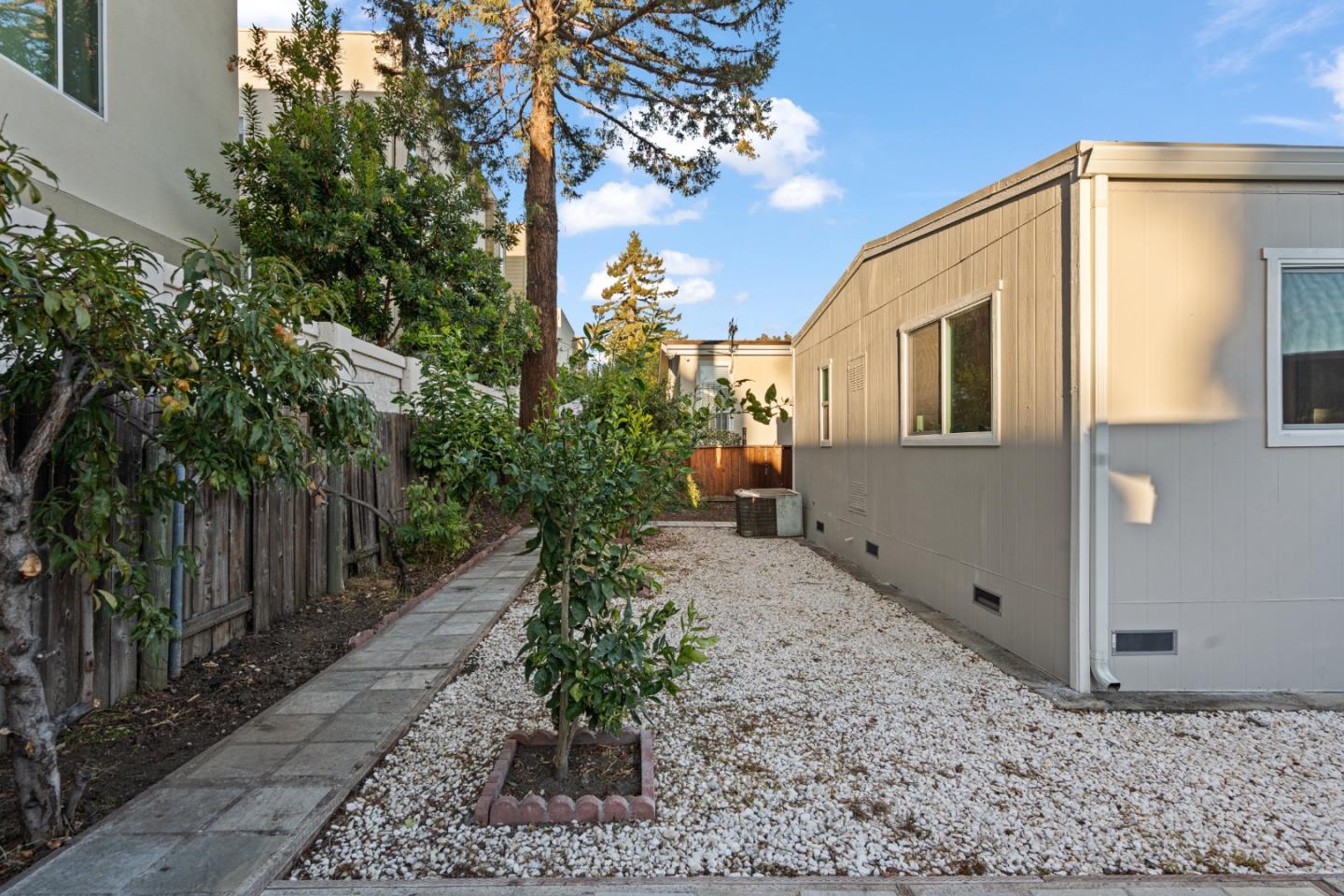 Detail Gallery Image 33 of 35 For 409 Giannotta Way #,,  San Jose,  CA 95133 - 3 Beds | 2 Baths