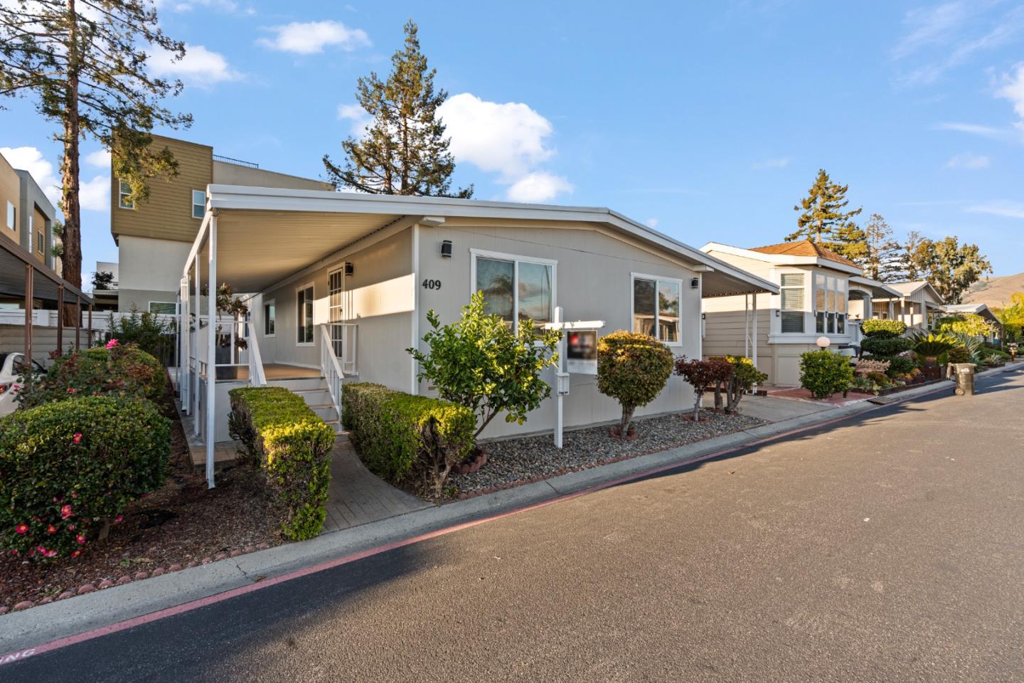 Detail Gallery Image 4 of 35 For 409 Giannotta Way #,,  San Jose,  CA 95133 - 3 Beds | 2 Baths