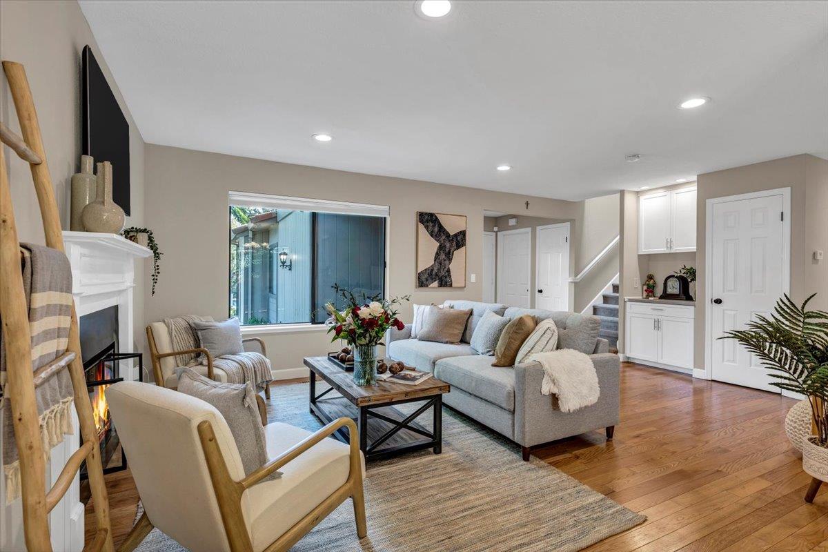 Detail Gallery Image 7 of 31 For 207 Palmer Dr, Los Gatos,  CA 95032 - 3 Beds | 2/1 Baths