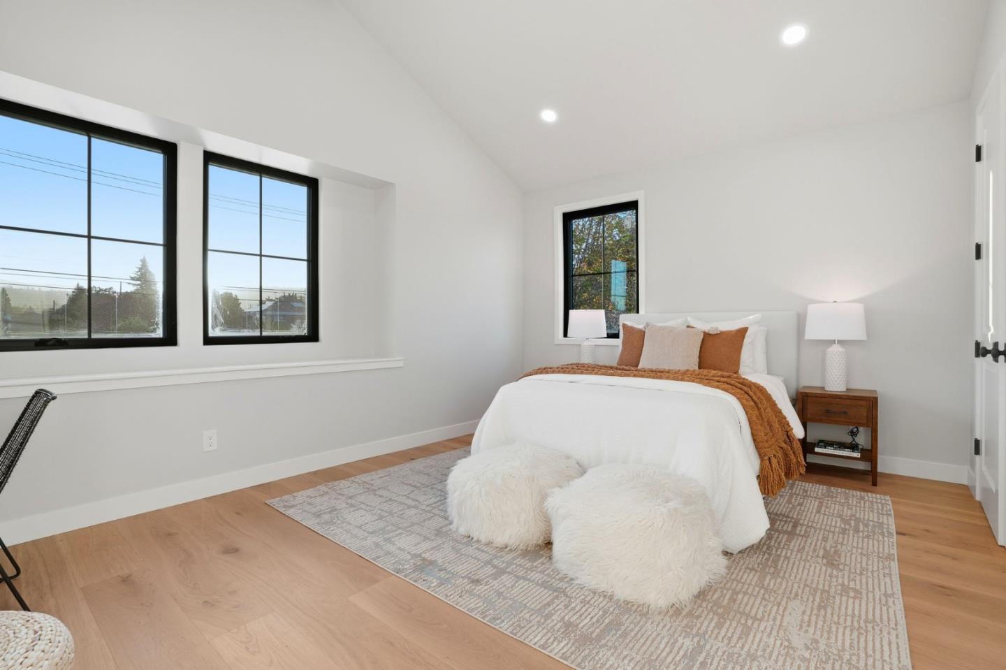 Detail Gallery Image 22 of 38 For 1173 Elm St, San Carlos,  CA 94070 - 4 Beds | 3/1 Baths