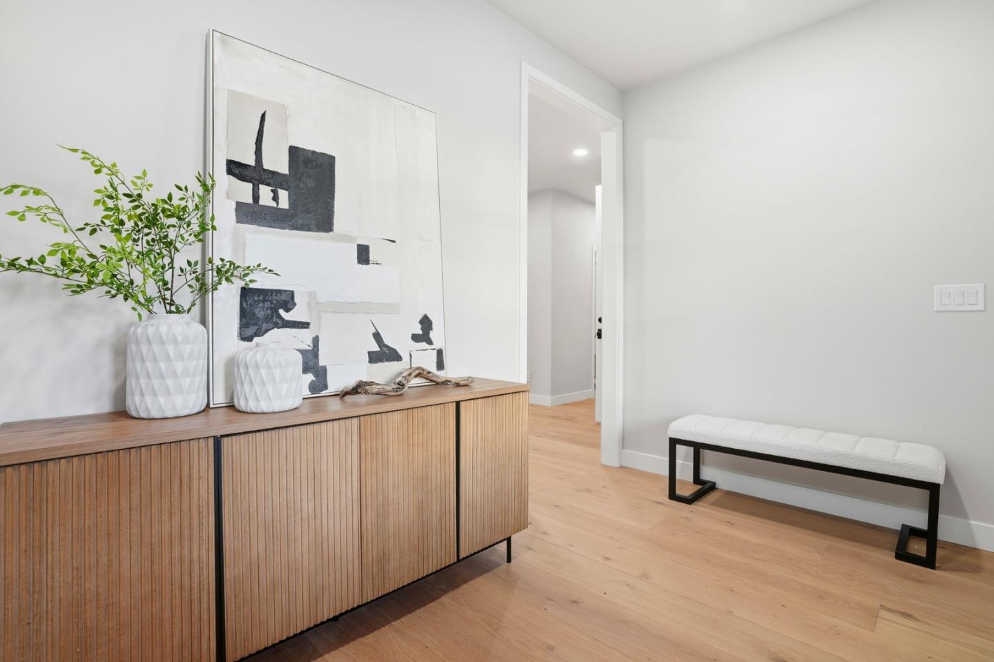 Detail Gallery Image 3 of 38 For 1173 Elm St, San Carlos,  CA 94070 - 4 Beds | 3/1 Baths