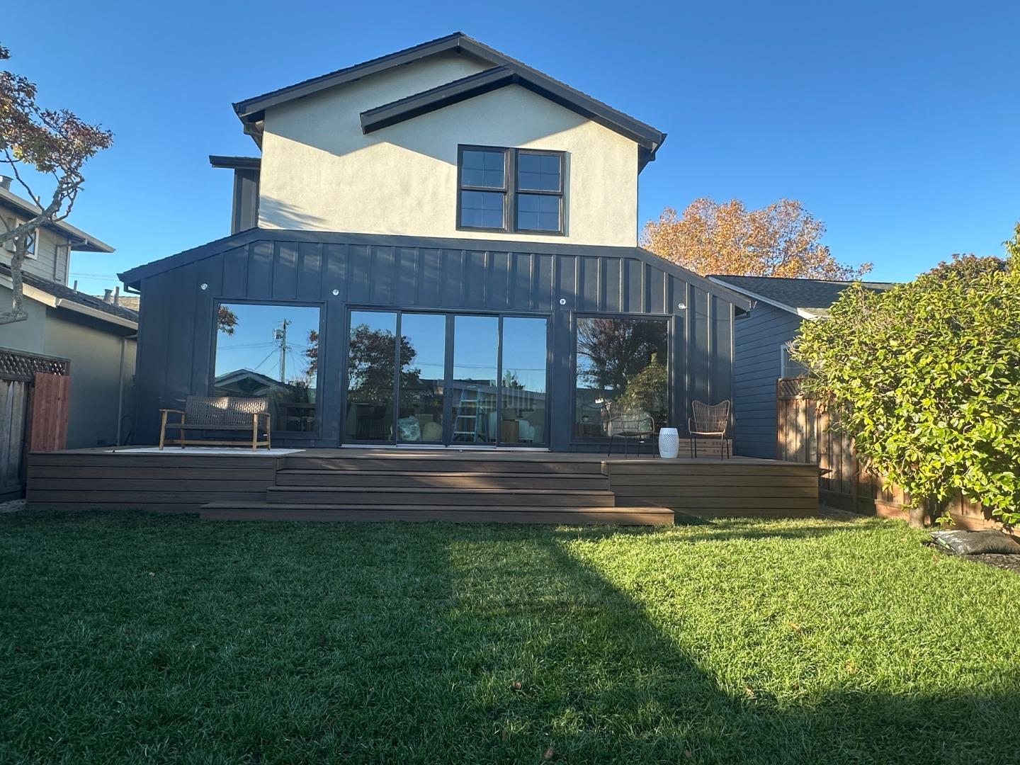 Detail Gallery Image 35 of 38 For 1173 Elm St, San Carlos,  CA 94070 - 4 Beds | 3/1 Baths