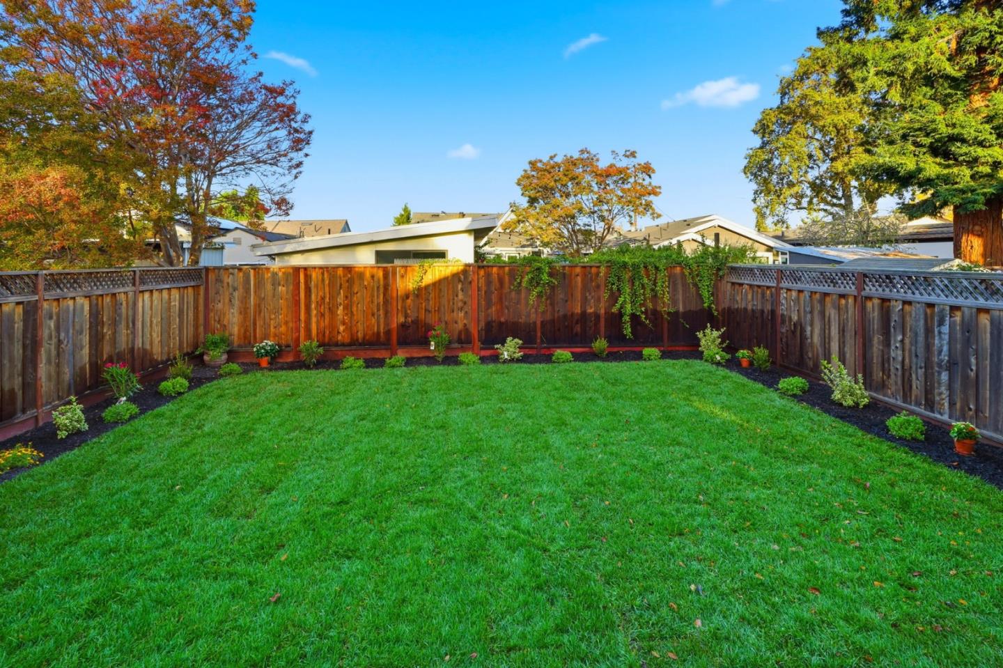 Detail Gallery Image 36 of 38 For 1173 Elm St, San Carlos,  CA 94070 - 4 Beds | 3/1 Baths