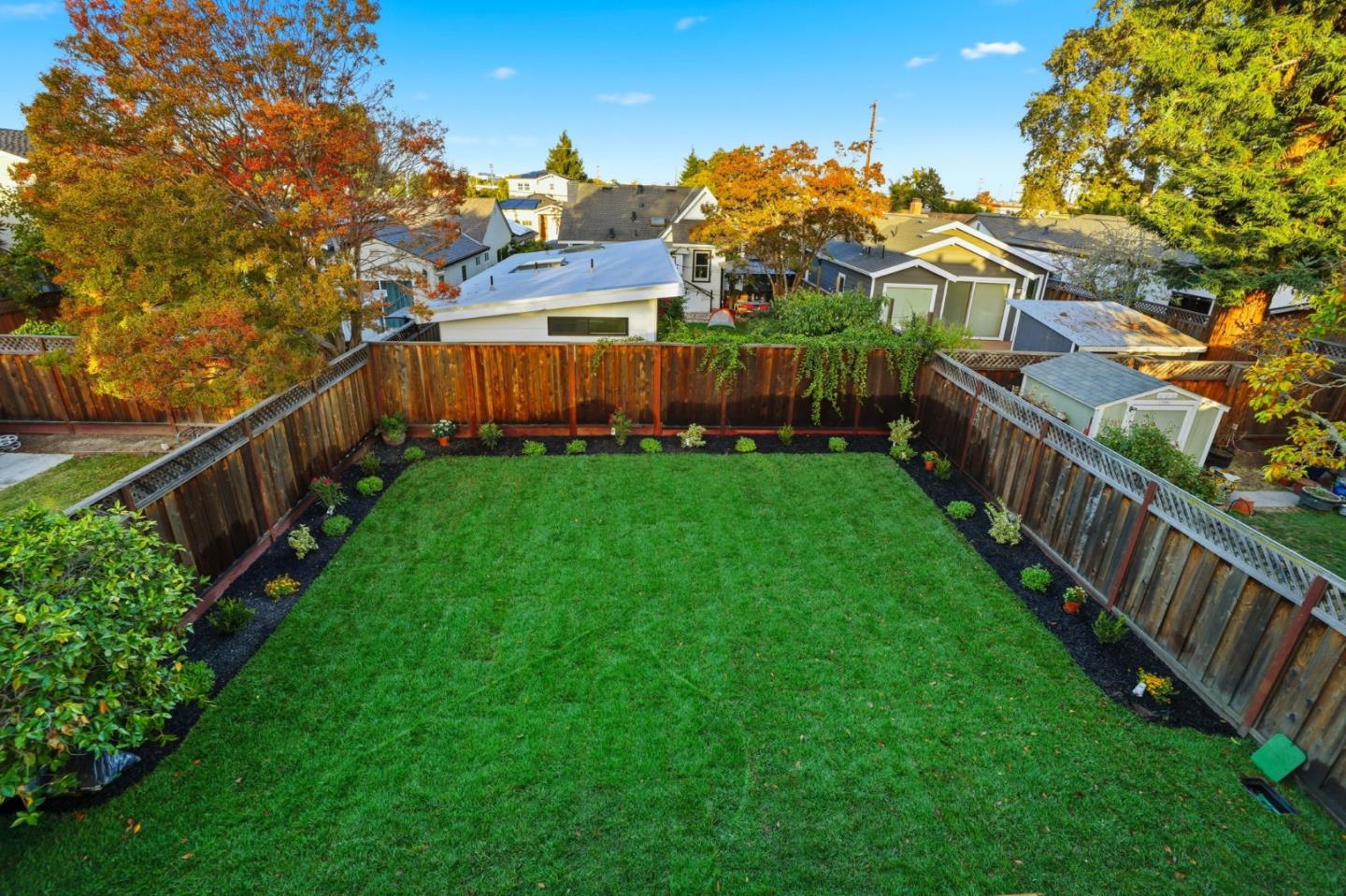 Detail Gallery Image 37 of 38 For 1173 Elm St, San Carlos,  CA 94070 - 4 Beds | 3/1 Baths