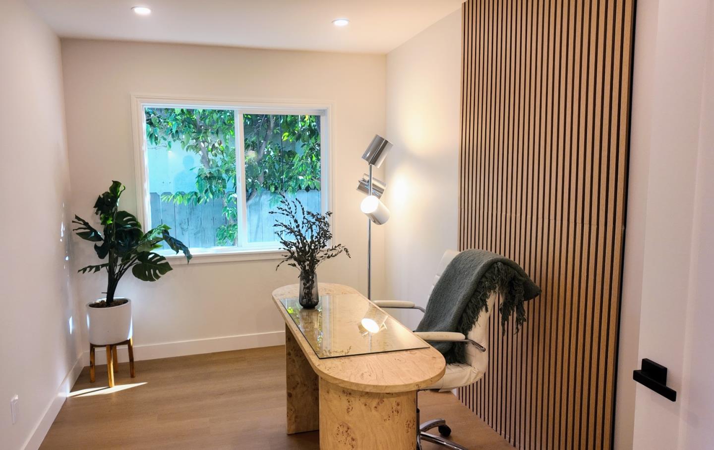 Detail Gallery Image 15 of 28 For 226 Roble Ave, Redwood City,  CA 94061 - 4 Beds | 2 Baths